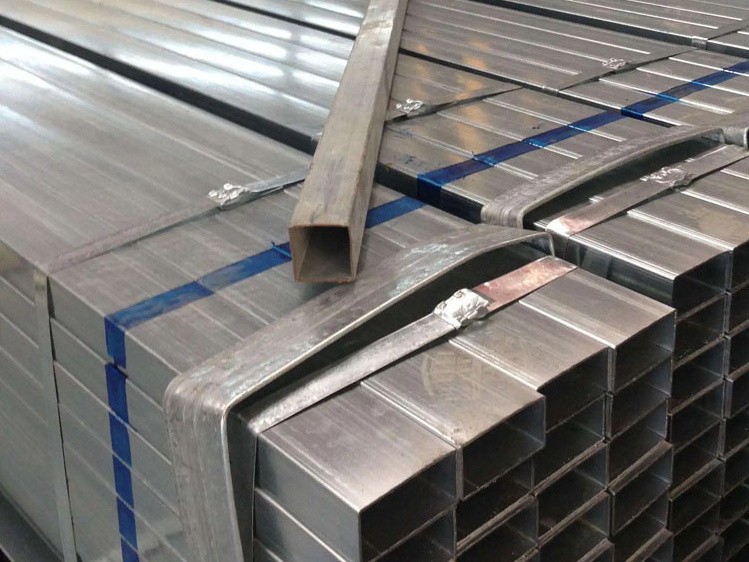 Tubo quadrado galvanizado por imers&atilde;o a quente